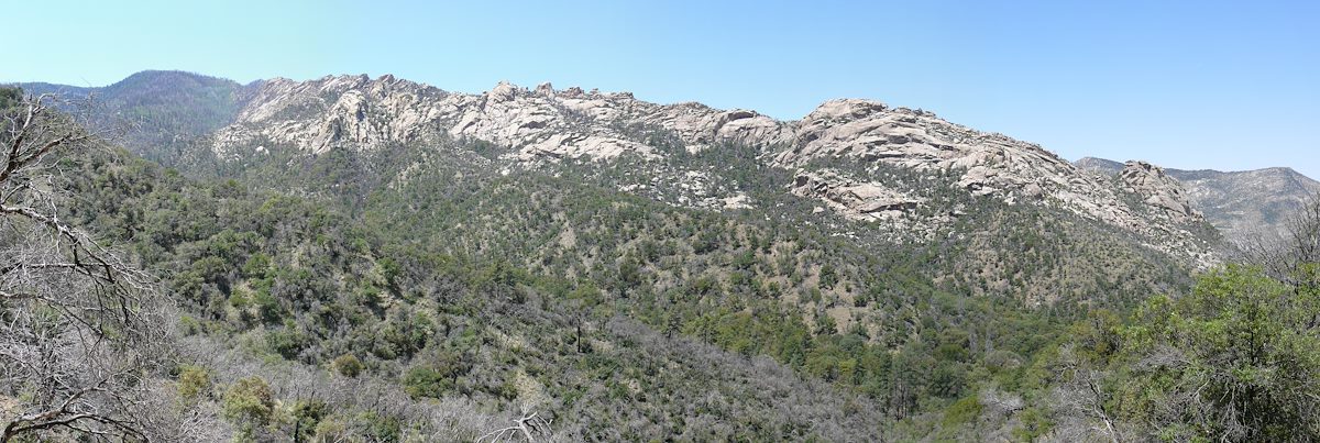 2007 May Reef of Rocks, east side, from the Red Ridge Trail