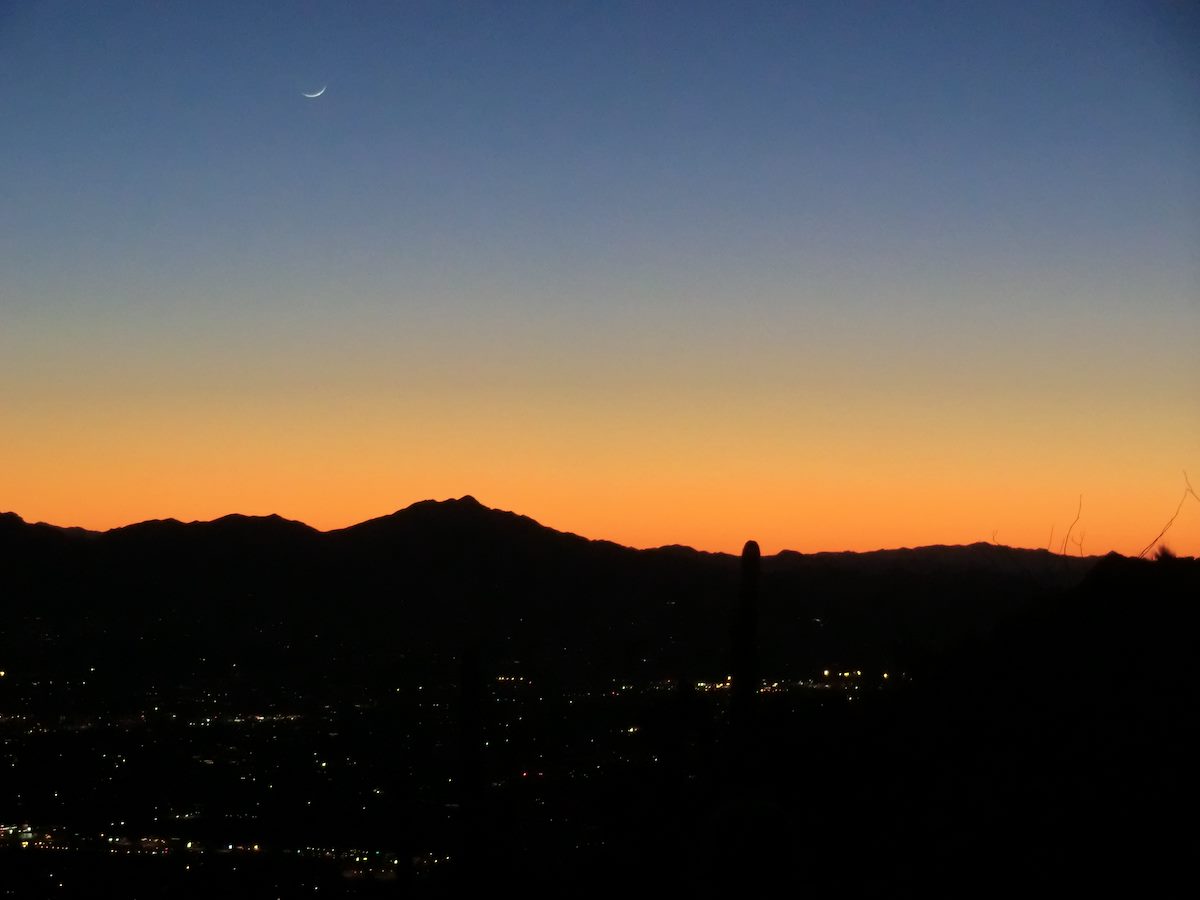 2011 December Moon, Skyline, City Lights