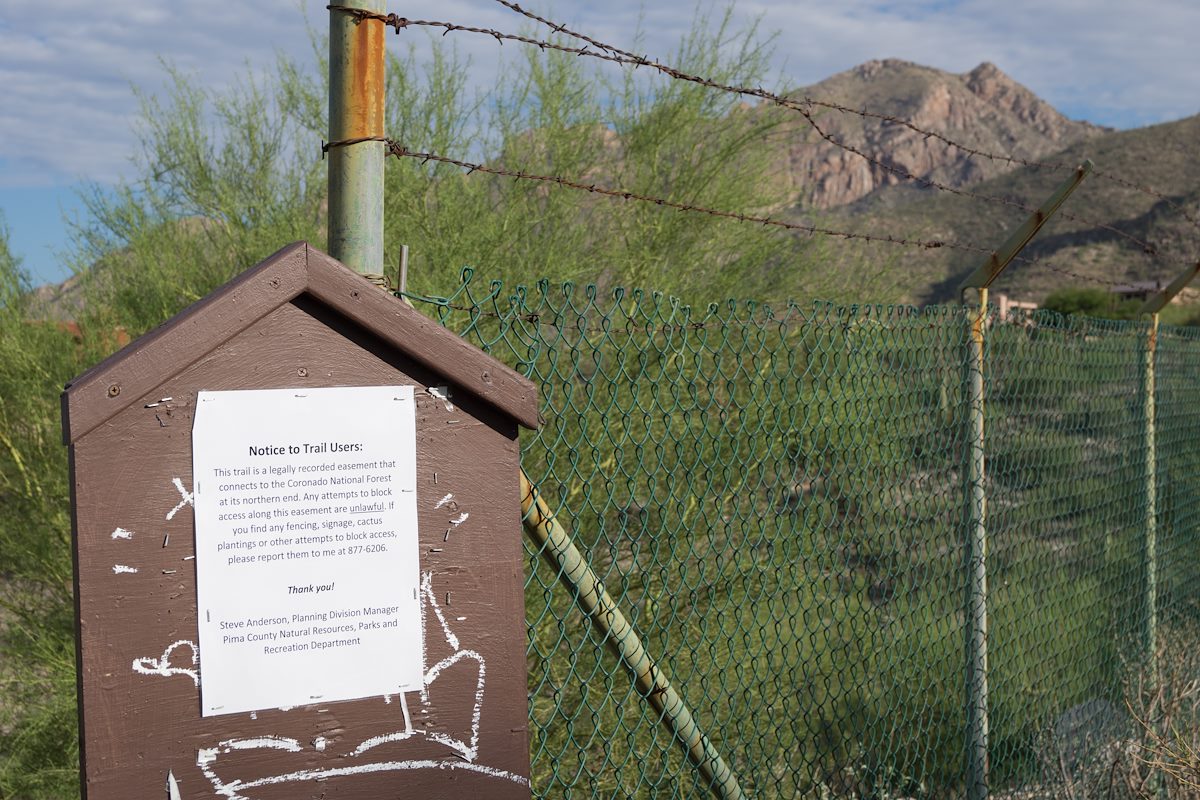 2013 August New Notice at the Campbell Trailhead