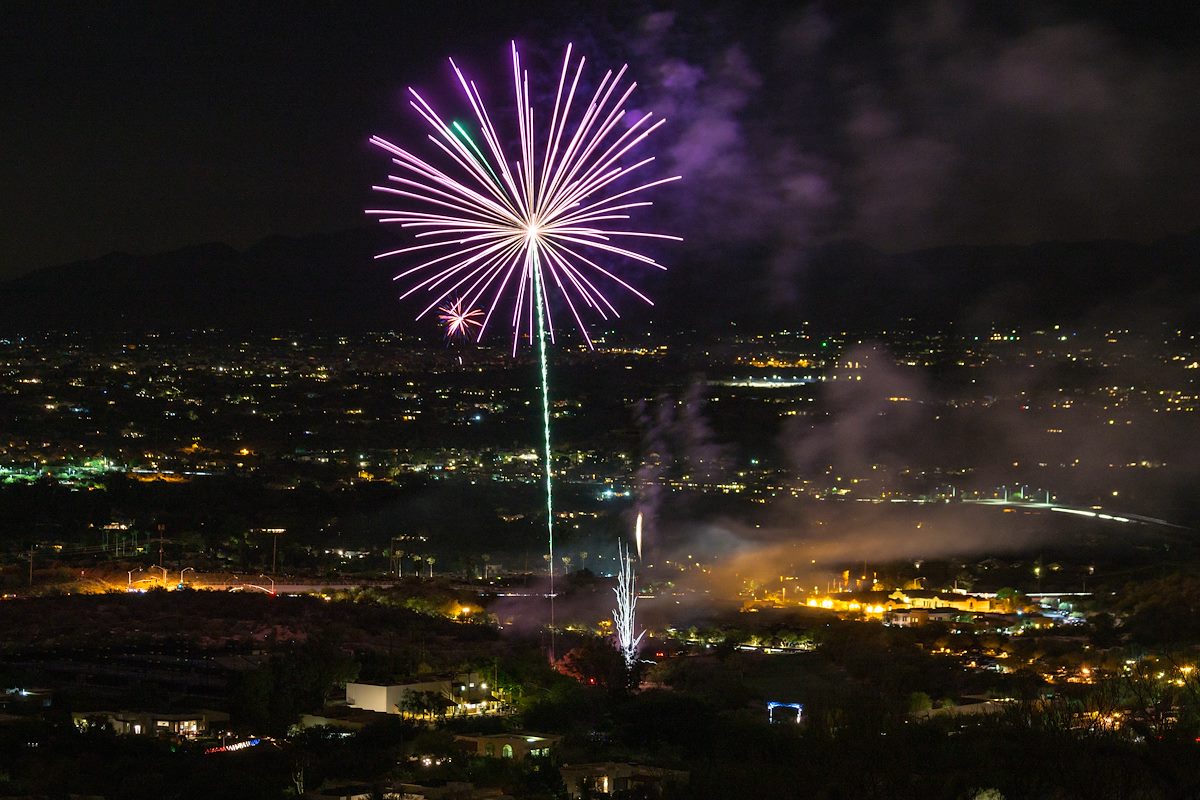 2015 July Fireworks Near the Linda Vista Trail 05
