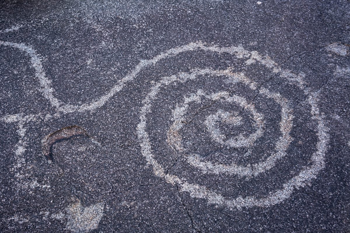 2016 January Sutherland Wash Rock Art District 07