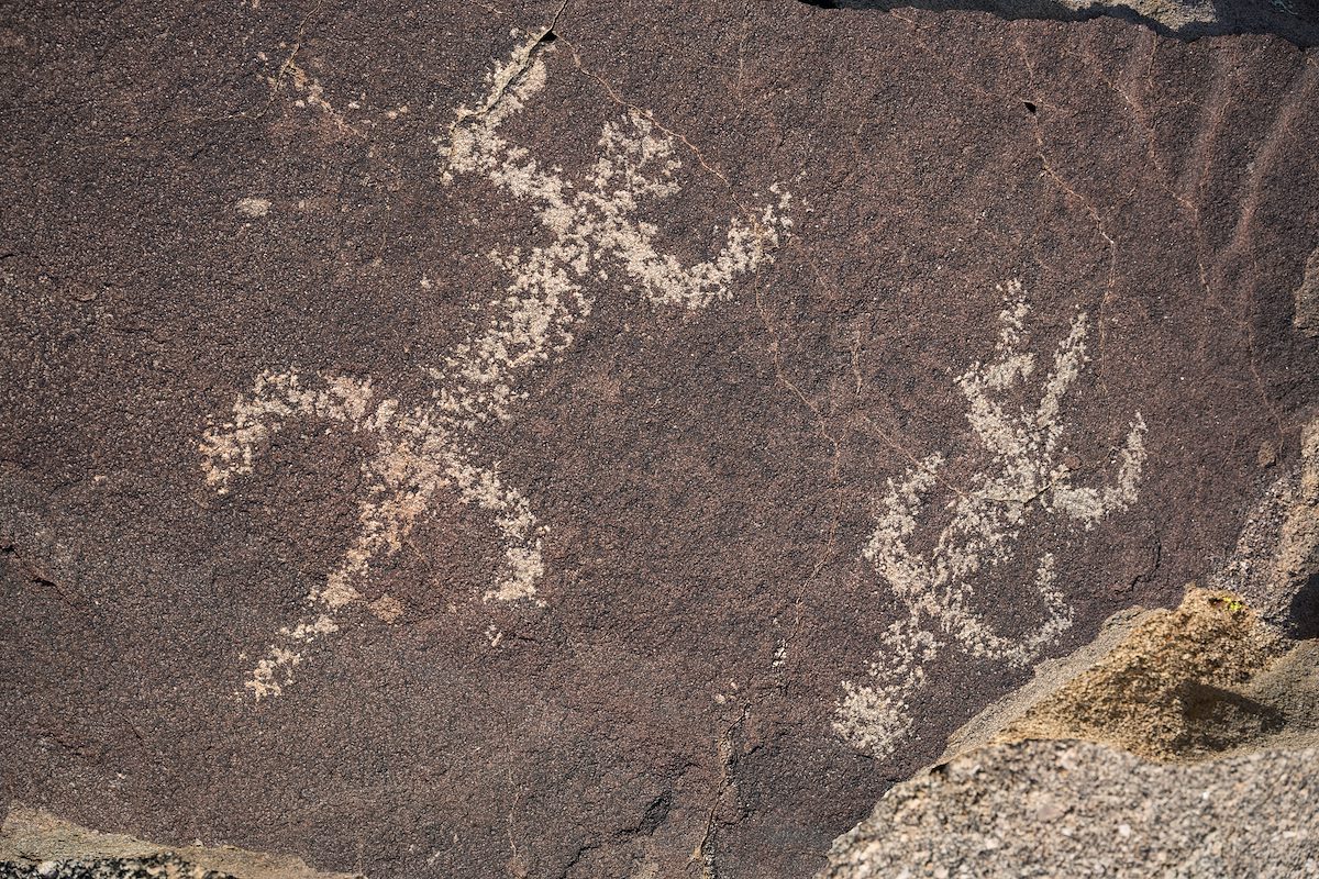 2016 January Sutherland Wash Rock Art District 13