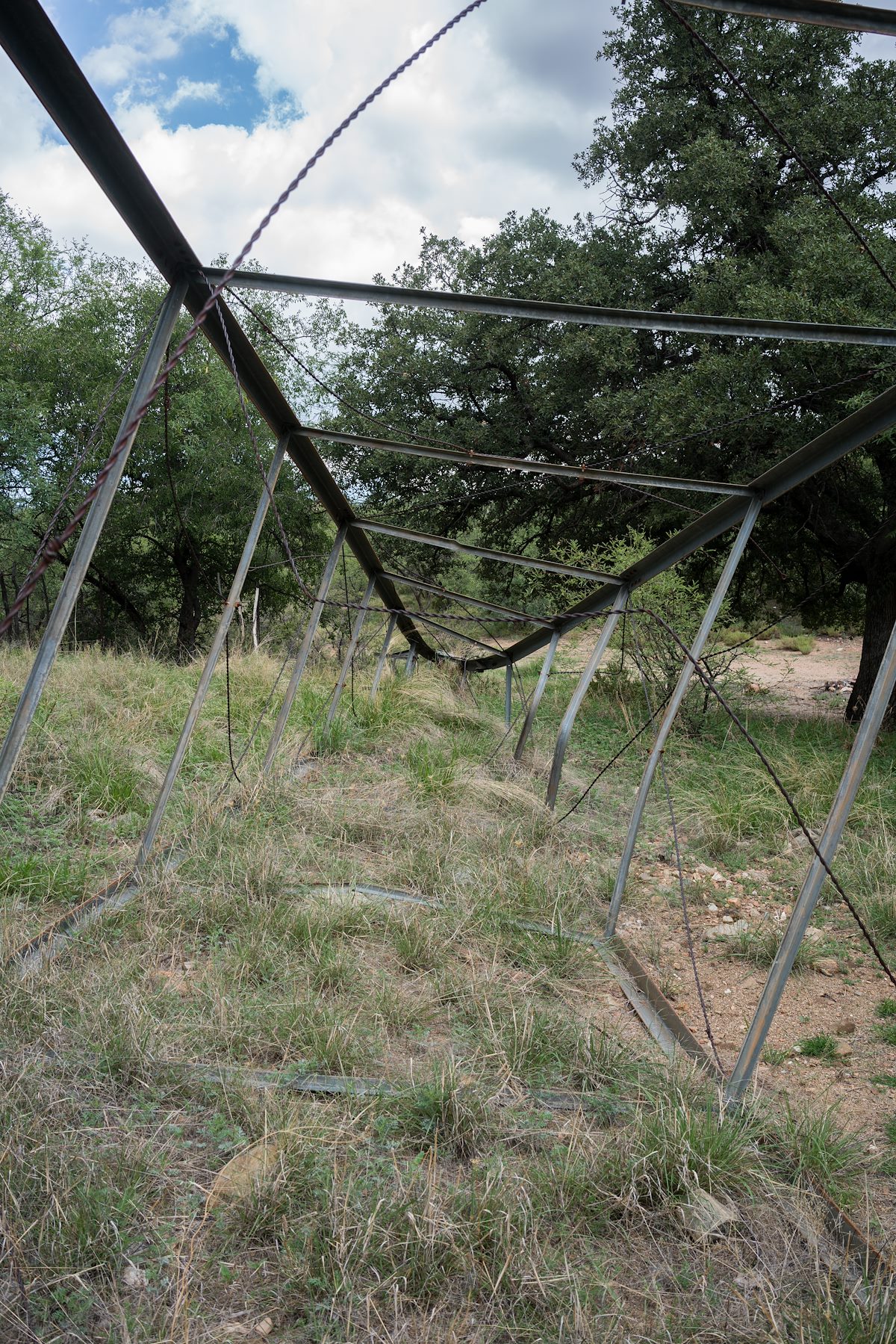 2016 July Downed tower near Bat Well