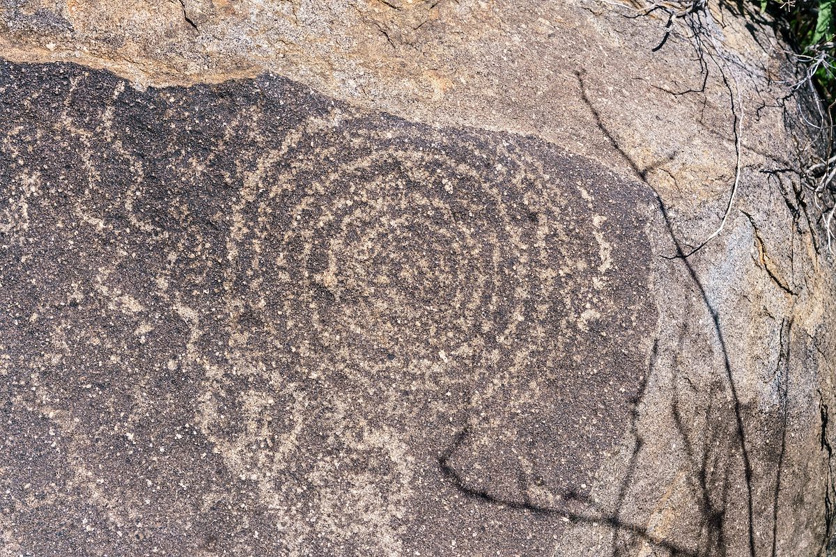 2018 March Sutherland Wash Rock Art District 05