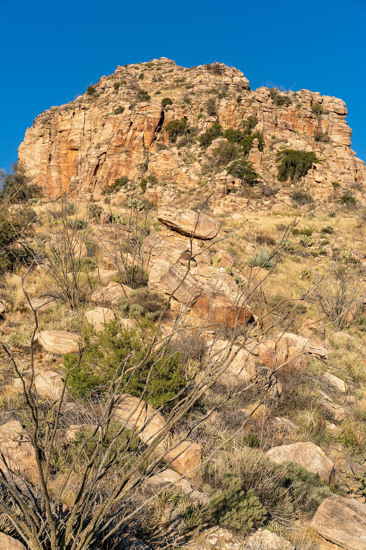 2019 December Ridge and cliffs on the way Point 5730
