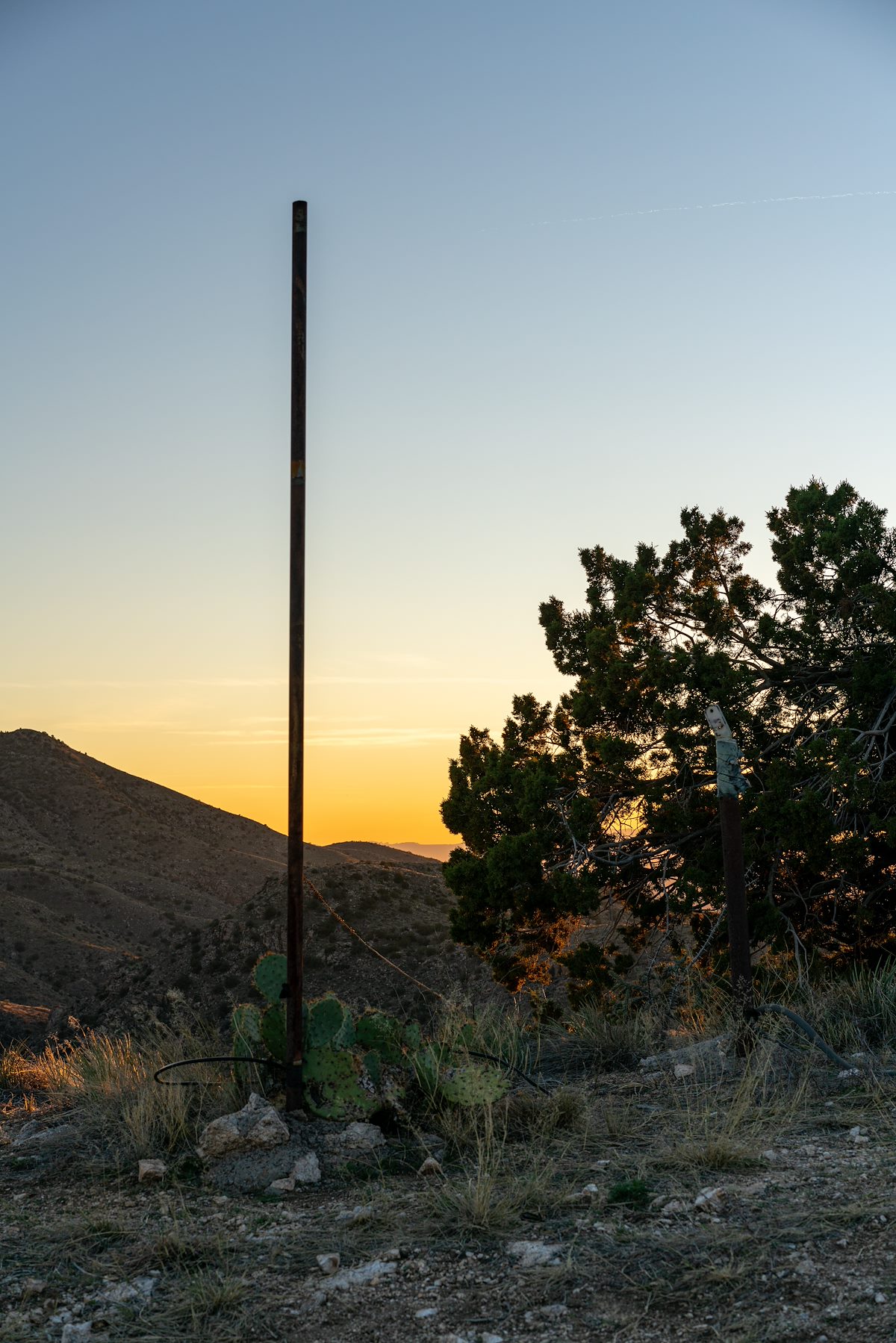 2020 January Old pole and cable of Point 4194